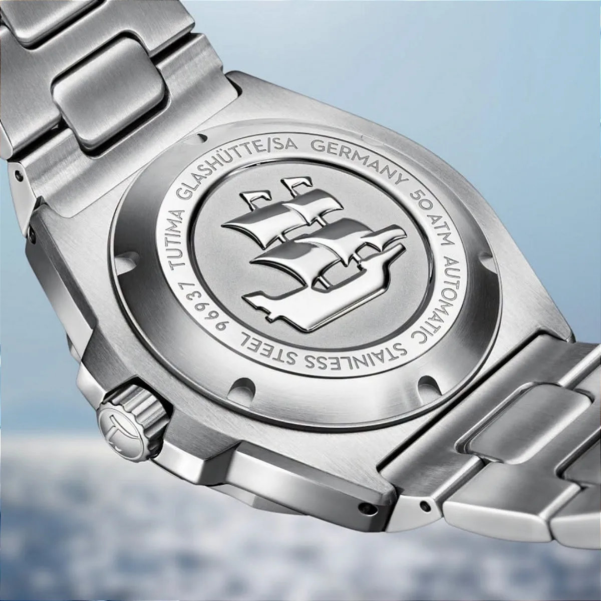 Tutima Glashütte Seven Seas Titânio – O lado mais marítimo da família M2